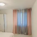 Simple * Mostar